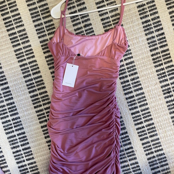 Lovers + Friends pink mini dress runched on both sides - Picture 2 of 4